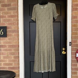 Downeast XS Floral Green Dress, like new